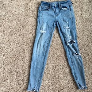American Eagle light blue jeans